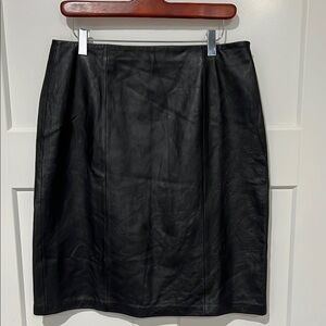 Vintage Jaclyn Smith Elegant Black Leather Skirt Sz 14